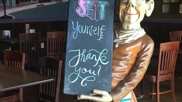 Anna's Pizzeria