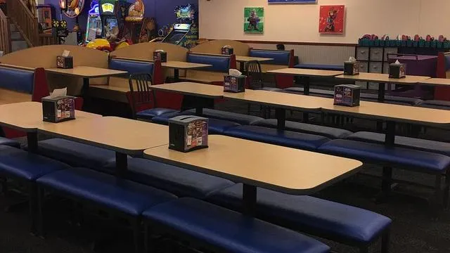 Chuck E. Cheese