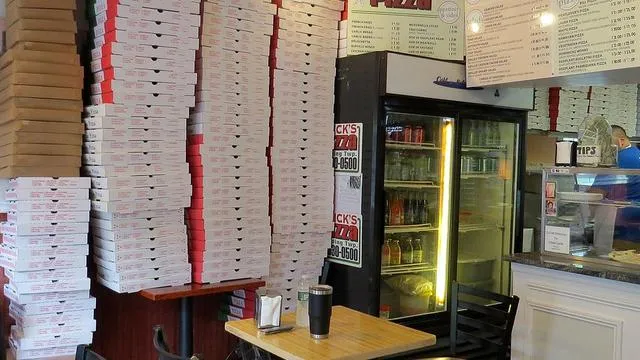 Dominick's Pizza