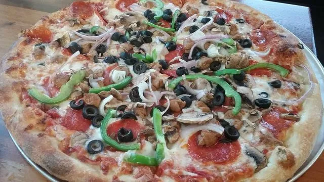 Fratelli's Pizza