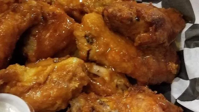 Front Street Pizza Pub