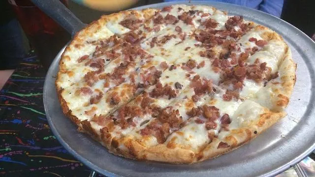 Gooey's Pizza Jesup