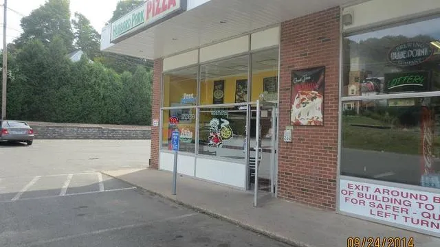 Hubbard Park Pizza of Southington