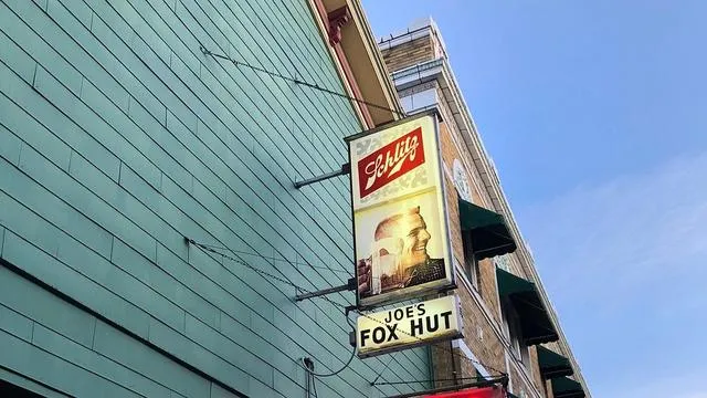 Joe's Fox Hut