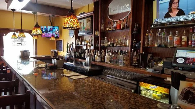 Lulu's Pizzeria and Family Restaurant