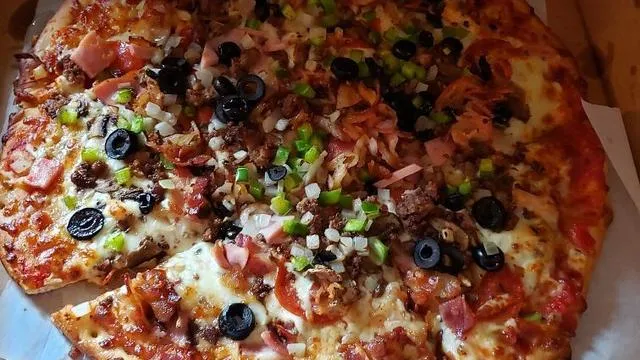 Milwaukee Street Pizza