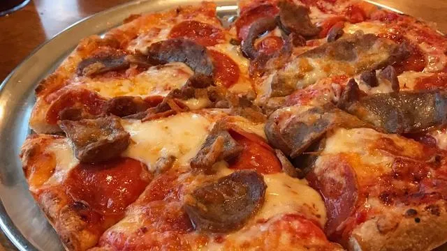 New England Pizza