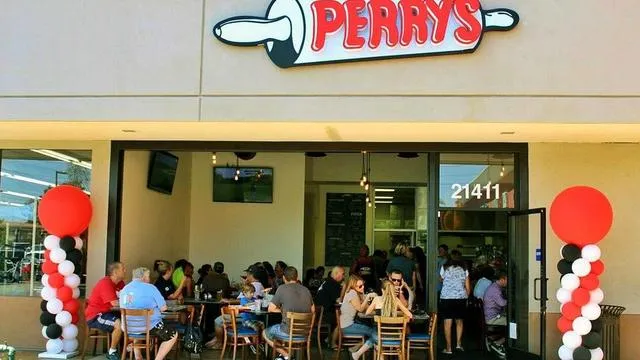 Perry's Pizza