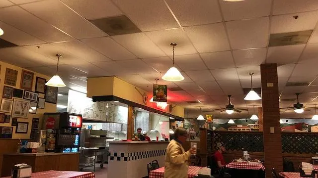 Vinny's New York Pizza